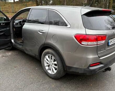 Сірий Кіа Соренто, об'ємом двигуна 2.36 л та пробігом 181 тис. км за 14800 $, фото 18 на Automoto.ua