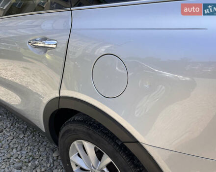 Серый Киа Соренто, объемом двигателя 2.4 л и пробегом 125 тыс. км за 15200 $, фото 27 на Automoto.ua