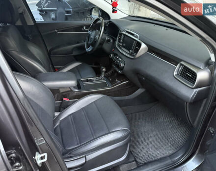 Серый Киа Соренто, объемом двигателя 2 л и пробегом 142 тыс. км за 19300 $, фото 19 на Automoto.ua