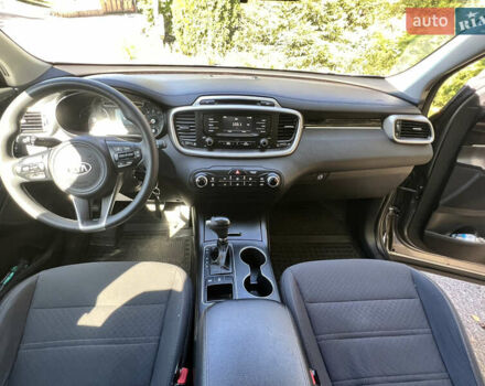 Серый Киа Соренто, объемом двигателя 3.34 л и пробегом 57 тыс. км за 16700 $, фото 22 на Automoto.ua