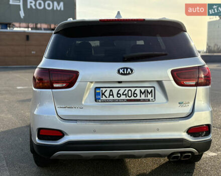 Серый Киа Соренто, объемом двигателя 2 л и пробегом 116 тыс. км за 23999 $, фото 8 на Automoto.ua