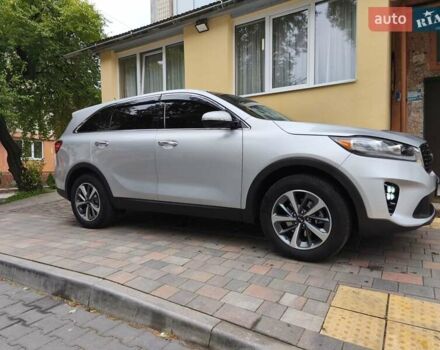 Сірий Кіа Соренто, об'ємом двигуна 3.34 л та пробігом 120 тис. км за 17800 $, фото 4 на Automoto.ua