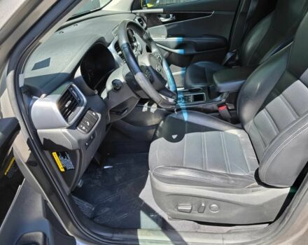 Серый Киа Соренто, объемом двигателя 3.3 л и пробегом 33 тыс. км за 6200 $, фото 9 на Automoto.ua