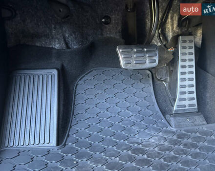 Серый Киа Соренто, объемом двигателя 2.2 л и пробегом 84 тыс. км за 34500 $, фото 56 на Automoto.ua