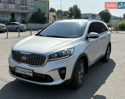 Сірий Кіа Соренто, об'ємом двигуна 2 л та пробігом 113 тис. км за 23999 $, фото 3 на Automoto.ua