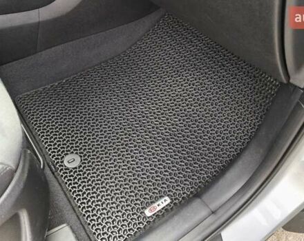 Сірий Кіа Соренто, об'ємом двигуна 3.34 л та пробігом 120 тис. км за 17800 $, фото 48 на Automoto.ua