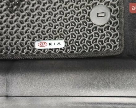 Сірий Кіа Соренто, об'ємом двигуна 3.34 л та пробігом 120 тис. км за 17800 $, фото 36 на Automoto.ua