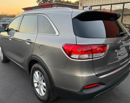 Киа Соренто 2018 в Черновцах на Automoto.ua Серый Киа Соренто, объемом двигателя 2.4 л и пробегом 36 тыс. км за 12400 $, фото 4 на Automoto.ua