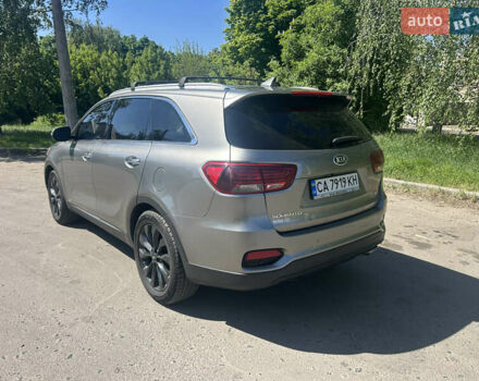 Серый Киа Соренто, объемом двигателя 2.36 л и пробегом 90 тыс. км за 19300 $, фото 5 на Automoto.ua
