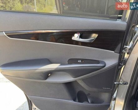 Серый Киа Соренто, объемом двигателя 3.3 л и пробегом 79 тыс. км за 17400 $, фото 55 на Automoto.ua