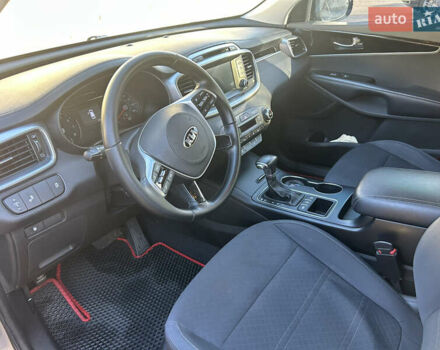 Серый Киа Соренто, объемом двигателя 2.4 л и пробегом 110 тыс. км за 17600 $, фото 6 на Automoto.ua