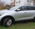 Серый Киа Соренто, объемом двигателя 2.4 л и пробегом 93 тыс. км за 18000 $, фото 3 на Automoto.ua