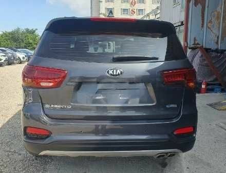 Сірий Кіа Соренто, об'ємом двигуна 2 л та пробігом 100 тис. км за 17000 $, фото 4 на Automoto.ua