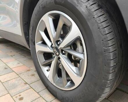 Сірий Кіа Соренто, об'ємом двигуна 3.34 л та пробігом 120 тис. км за 17800 $, фото 5 на Automoto.ua