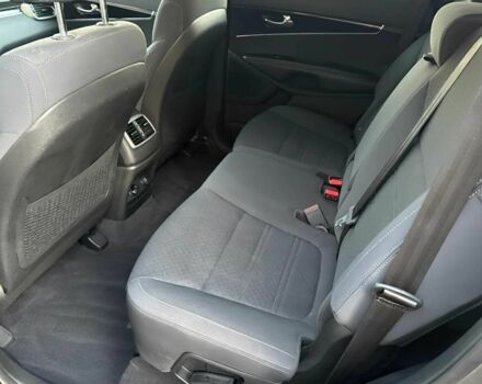 Киа Соренто 2018 в Черновцах на Automoto.ua Серый Киа Соренто, объемом двигателя 2.4 л и пробегом 36 тыс. км за 12400 $, фото 11 на Automoto.ua