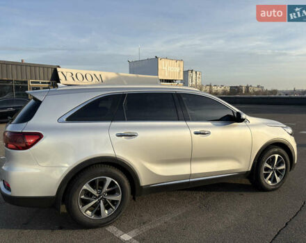 Серый Киа Соренто, объемом двигателя 2 л и пробегом 116 тыс. км за 23999 $, фото 5 на Automoto.ua