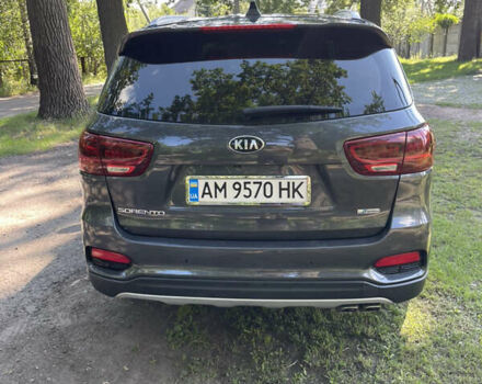Серый Киа Соренто, объемом двигателя 2.2 л и пробегом 77 тыс. км за 27800 $, фото 3 на Automoto.ua