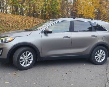 Киа Соренто 2018 в Лубнах на Automoto.ua Серый Киа Соренто, объемом двигателя 2.4 л и пробегом 189 тыс. км за 14950 $, фото 7 на Automoto.ua