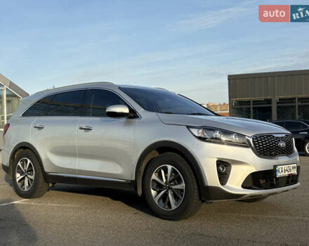 Серый Киа Соренто, объемом двигателя 2 л и пробегом 116 тыс. км за 23999 $, фото 2 на Automoto.ua