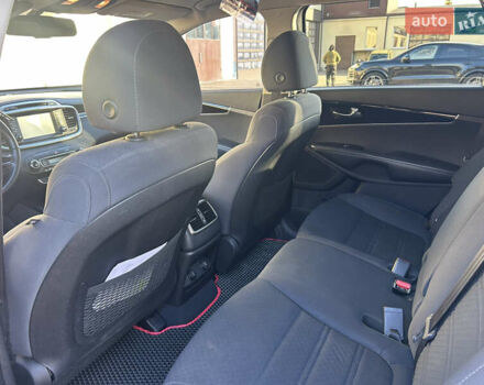 Серый Киа Соренто, объемом двигателя 2.4 л и пробегом 110 тыс. км за 17600 $, фото 8 на Automoto.ua