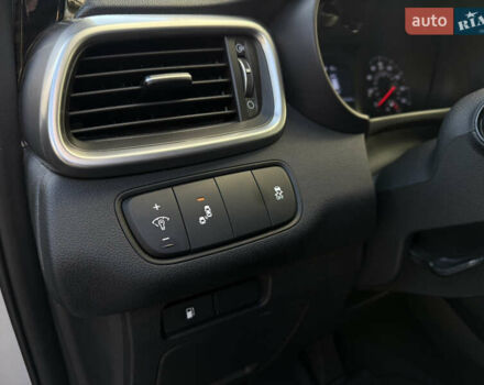 Серый Киа Соренто, объемом двигателя 2.4 л и пробегом 202 тыс. км за 15999 $, фото 27 на Automoto.ua