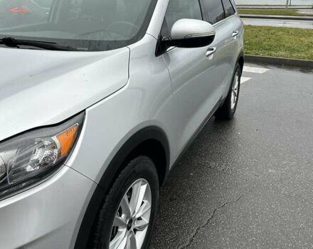 Сірий Кіа Соренто, об'ємом двигуна 2.4 л та пробігом 220 тис. км за 14900 $, фото 4 на Automoto.ua