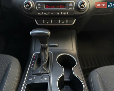 Серый Киа Соренто, объемом двигателя 2.4 л и пробегом 202 тыс. км за 14999 $, фото 21 на Automoto.ua