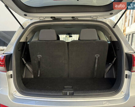 Серый Киа Соренто, объемом двигателя 2.4 л и пробегом 202 тыс. км за 14999 $, фото 57 на Automoto.ua