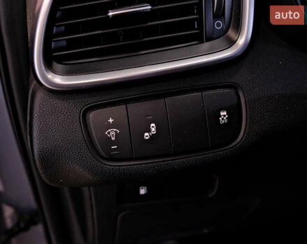 Сірий Кіа Соренто, об'ємом двигуна 2.4 л та пробігом 42 тис. км за 21900 $, фото 18 на Automoto.ua