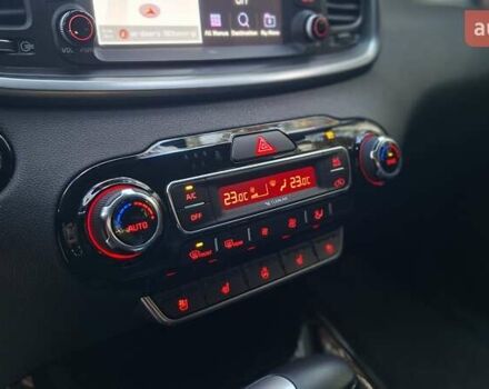 Сірий Кіа Соренто, об'ємом двигуна 2.2 л та пробігом 139 тис. км за 29700 $, фото 37 на Automoto.ua