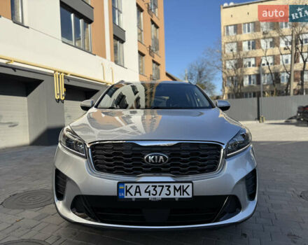 Серый Киа Соренто, объемом двигателя 2.4 л и пробегом 202 тыс. км за 14999 $, фото 2 на Automoto.ua