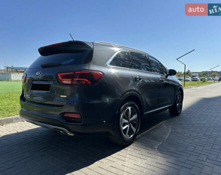 Серый Киа Соренто, объемом двигателя 2 л и пробегом 27 тыс. км за 29499 $, фото 8 на Automoto.ua