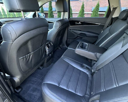 Серый Киа Соренто, объемом двигателя 2 л и пробегом 27 тыс. км за 29499 $, фото 45 на Automoto.ua