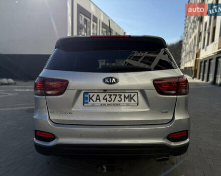 Серый Киа Соренто, объемом двигателя 2.4 л и пробегом 202 тыс. км за 15999 $, фото 6 на Automoto.ua