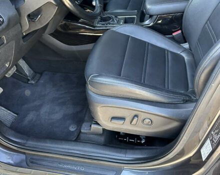 Серый Киа Соренто, объемом двигателя 2 л и пробегом 27 тыс. км за 29499 $, фото 29 на Automoto.ua