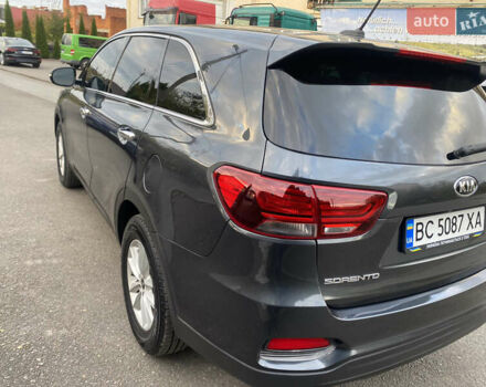 Серый Киа Соренто, объемом двигателя 2.36 л и пробегом 68 тыс. км за 16250 $, фото 10 на Automoto.ua