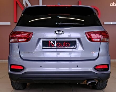 Киа Соренто 2019 в Одессе на Automoto.ua Серый Киа Соренто, объемом двигателя 2.4 л и пробегом 42 тыс. км за 21900 $, фото 5 на Automoto.ua