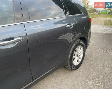 Серый Киа Соренто, объемом двигателя 2.36 л и пробегом 68 тыс. км за 16250 $, фото 27 на Automoto.ua