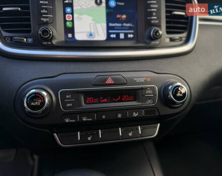 Серый Киа Соренто, объемом двигателя 2.4 л и пробегом 202 тыс. км за 15999 $, фото 23 на Automoto.ua