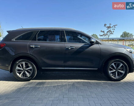 Серый Киа Соренто, объемом двигателя 2 л и пробегом 27 тыс. км за 29499 $, фото 7 на Automoto.ua