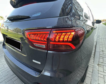 Серый Киа Соренто, объемом двигателя 2 л и пробегом 27 тыс. км за 29499 $, фото 20 на Automoto.ua