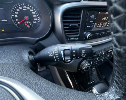 Серый Киа Соренто, объемом двигателя 2 л и пробегом 27 тыс. км за 29499 $, фото 43 на Automoto.ua