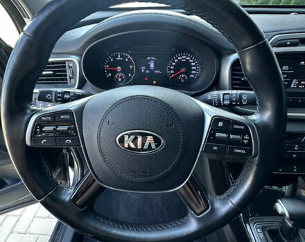 Серый Киа Соренто, объемом двигателя 2 л и пробегом 27 тыс. км за 29499 $, фото 41 на Automoto.ua