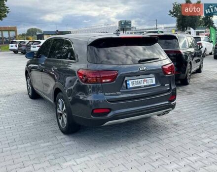 Серый Киа Соренто, объемом двигателя 2 л и пробегом 98 тыс. км за 25300 $, фото 6 на Automoto.ua
