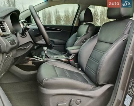 Серый Киа Соренто, объемом двигателя 2 л и пробегом 156 тыс. км за 23955 $, фото 13 на Automoto.ua