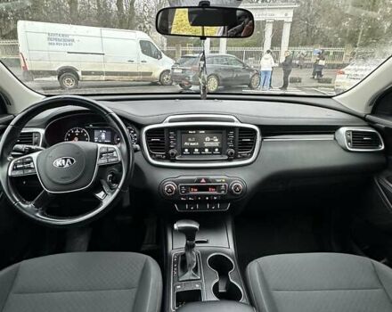 Сірий Кіа Соренто, об'ємом двигуна 2.4 л та пробігом 220 тис. км за 14900 $, фото 17 на Automoto.ua