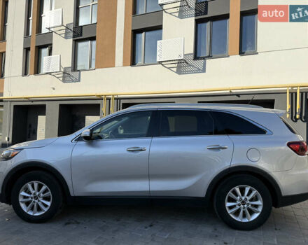 Серый Киа Соренто, объемом двигателя 2.4 л и пробегом 202 тыс. км за 14999 $, фото 8 на Automoto.ua