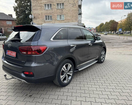 Серый Киа Соренто, объемом двигателя 2.2 л и пробегом 140 тыс. км за 29500 $, фото 5 на Automoto.ua