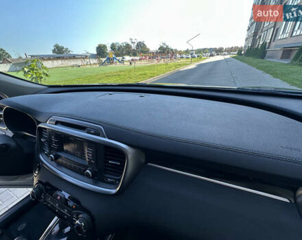 Серый Киа Соренто, объемом двигателя 2 л и пробегом 27 тыс. км за 29499 $, фото 39 на Automoto.ua