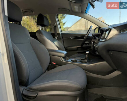 Серый Киа Соренто, объемом двигателя 2.4 л и пробегом 202 тыс. км за 14999 $, фото 55 на Automoto.ua